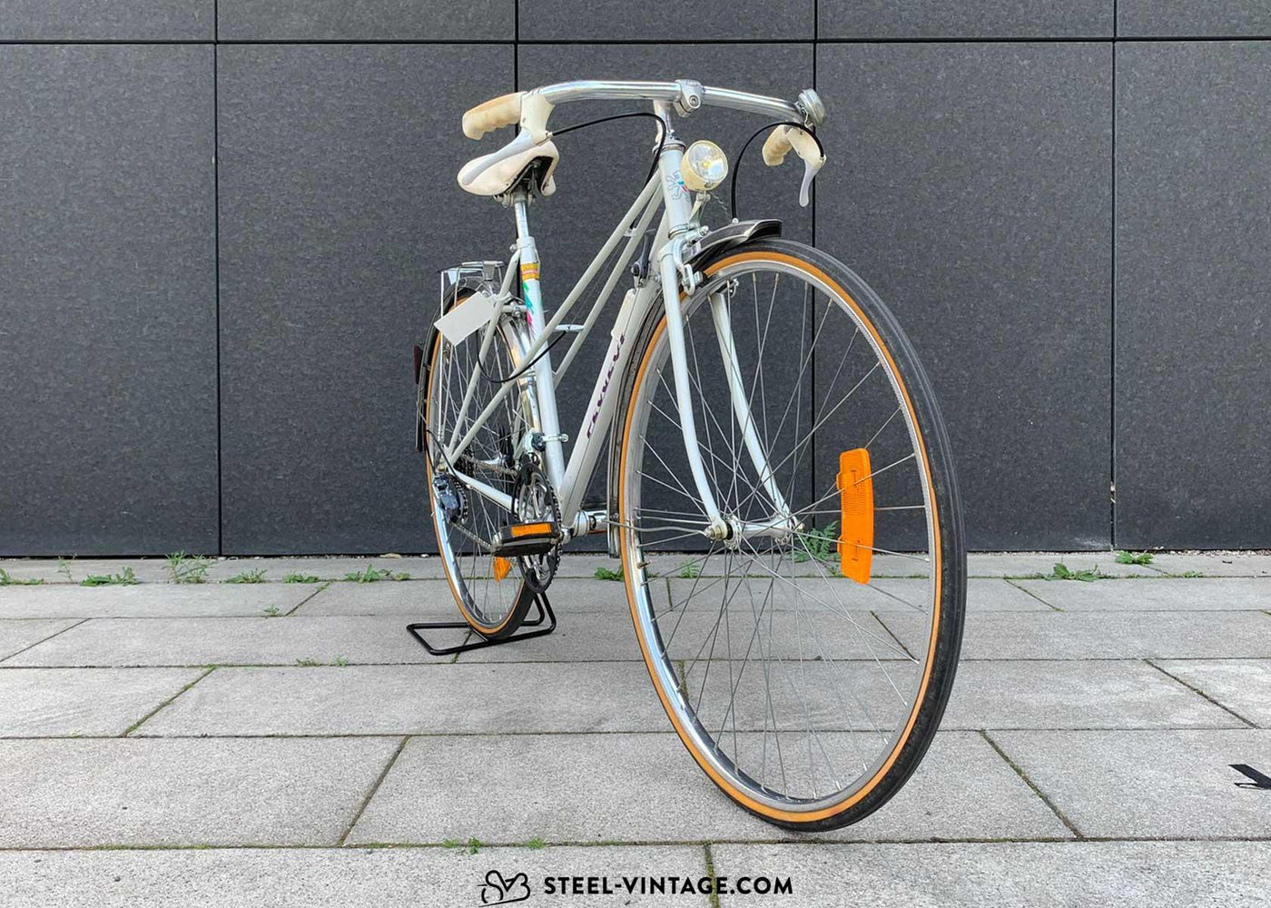 Peugeot Mixte Ladies Bike - Steel Vintage Bikes