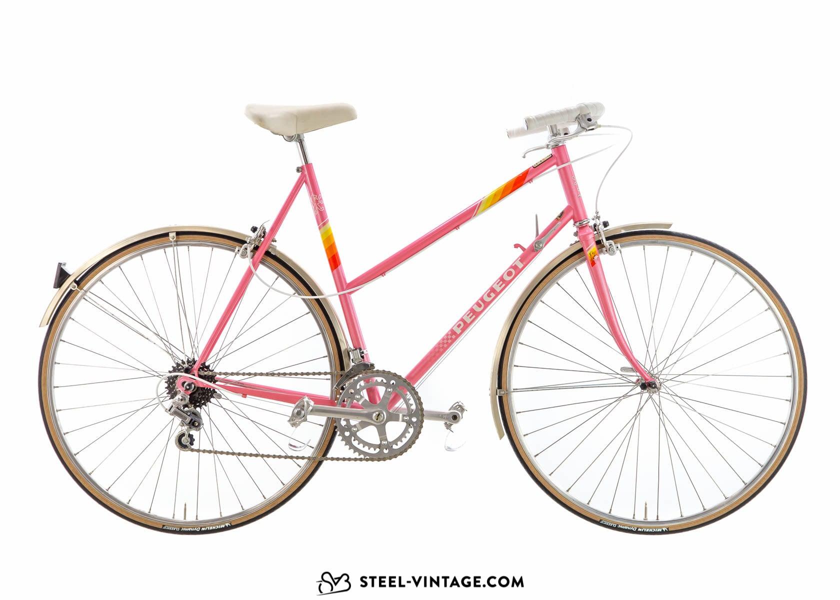 Pink store peugeot bike