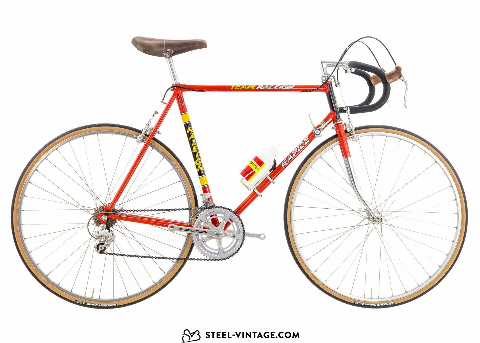 Steel Vintage Bikes - Raleigh Team Rapide Classic ロードバイク 1970年代。