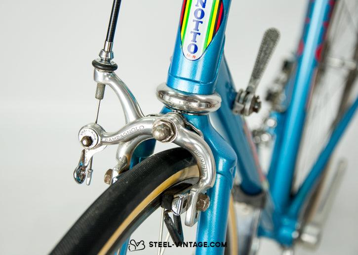 Benotto Classic Bicycle 1980s - Steel Vintage Bikes