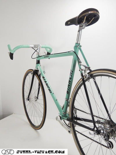 Bianchi Krono with Campagnolo Chorus | Steel Vintage Bikes