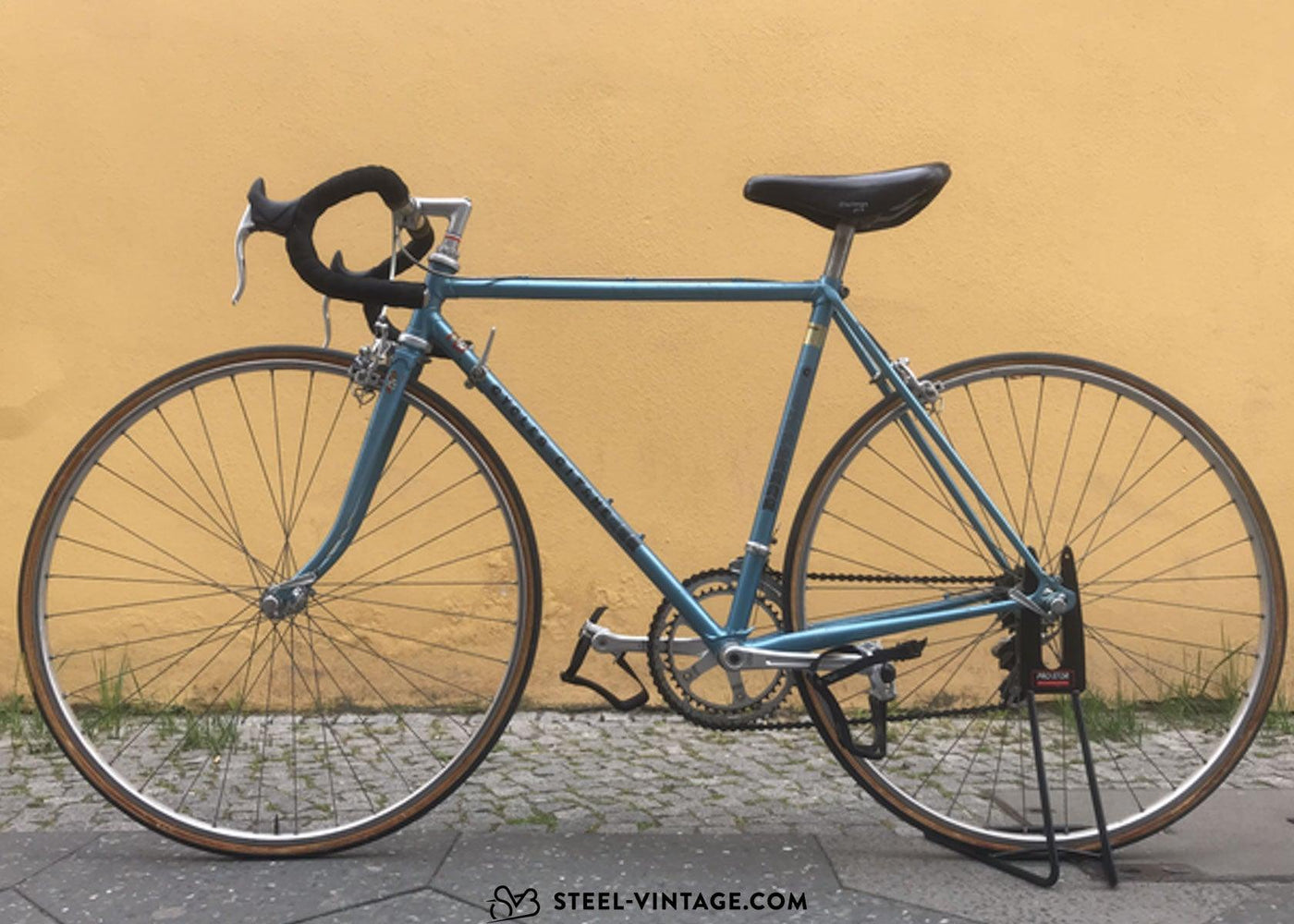 Cycles Gitane Road Bicycle Shimano 600 - Steel Vintage Bikes