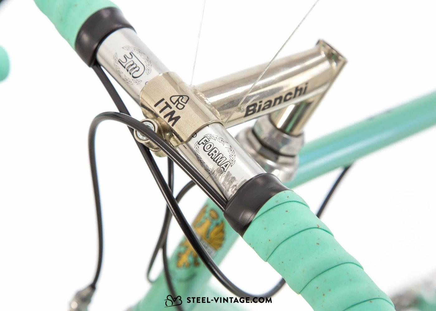 Bianchi 605 Classic Celeste Road Bike 1990s - Steel Vintage Bikes