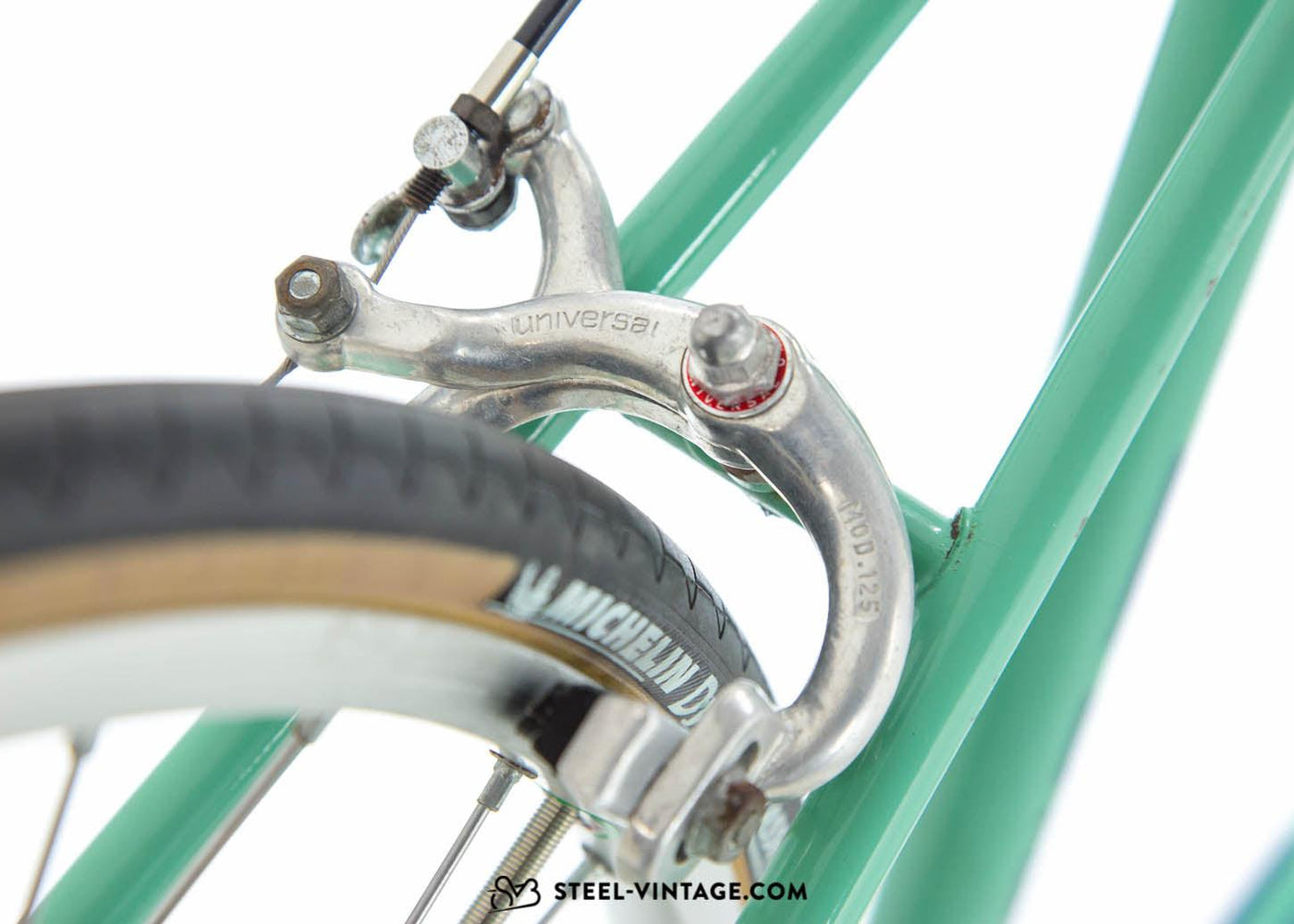 Bianchi Rekord 841 Classic Road Bike - Steel Vintage Bikes