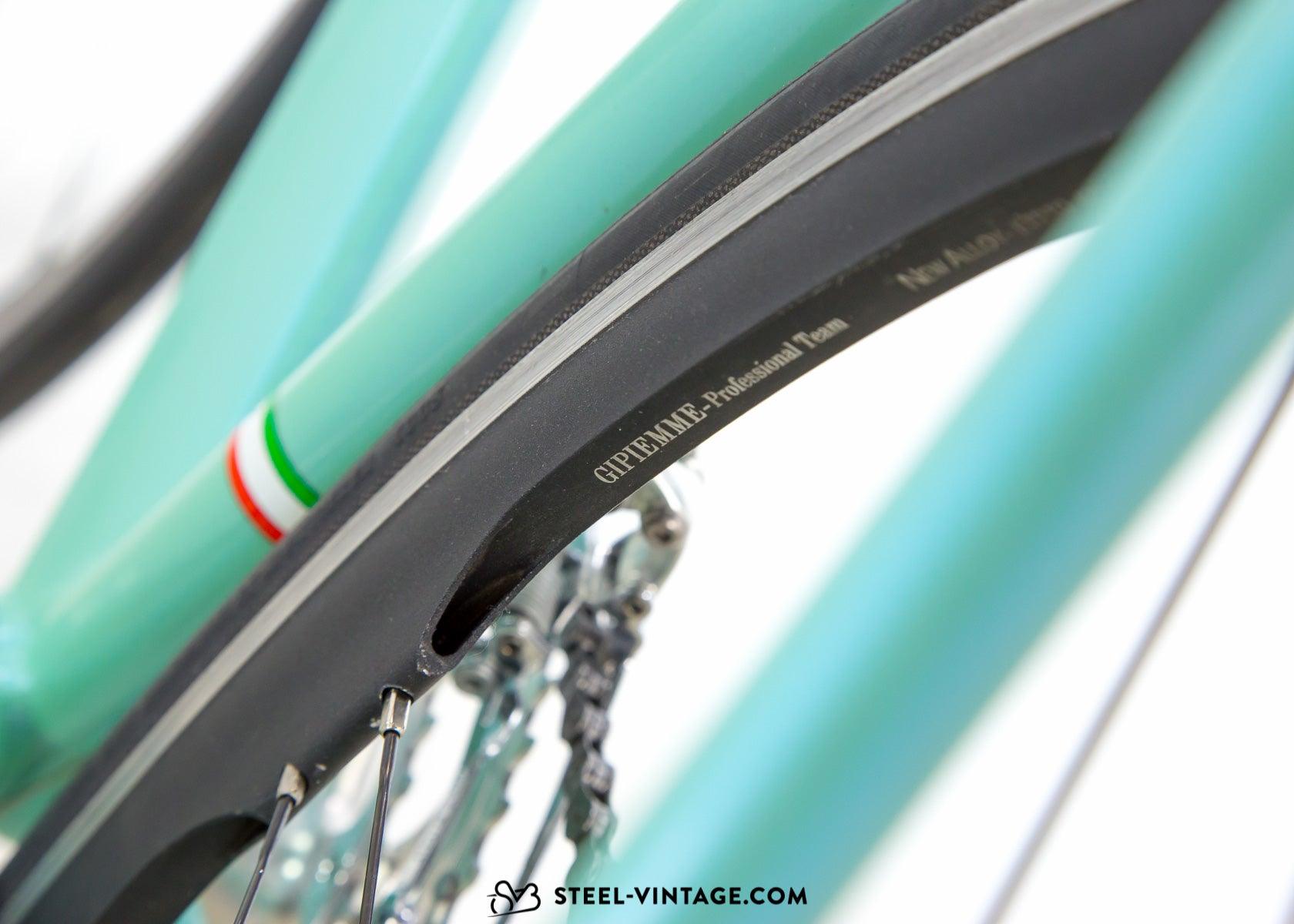 Bianchi 2025 titanium megatube