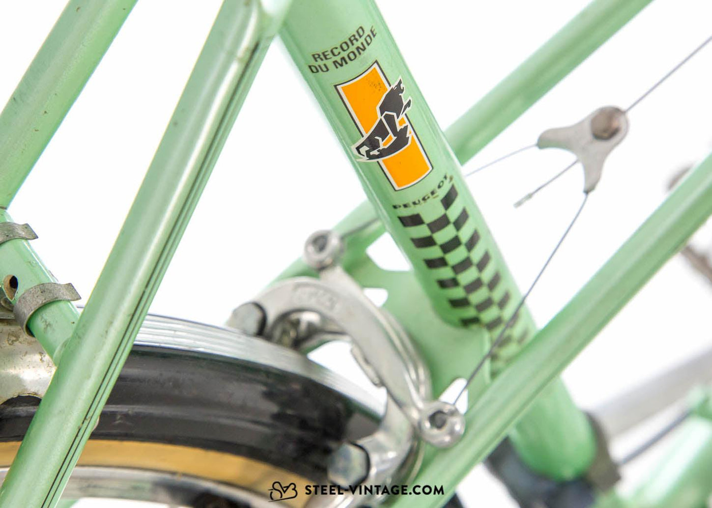 Peugeot Mixte Bicycle Pistachio Green 1970s - Steel Vintage Bikes