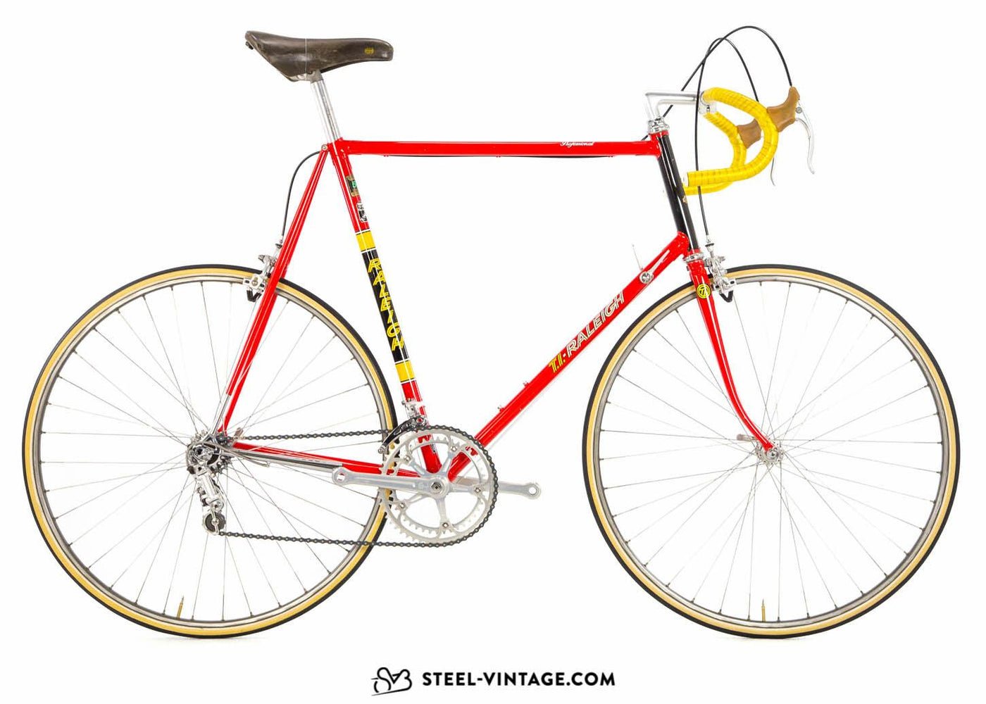 Raleigh Professional Road Bike Classic 1983 - Steel Vintage Bikes